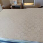 De ce e importantă spălarea periodică a saltelelor în Oradea